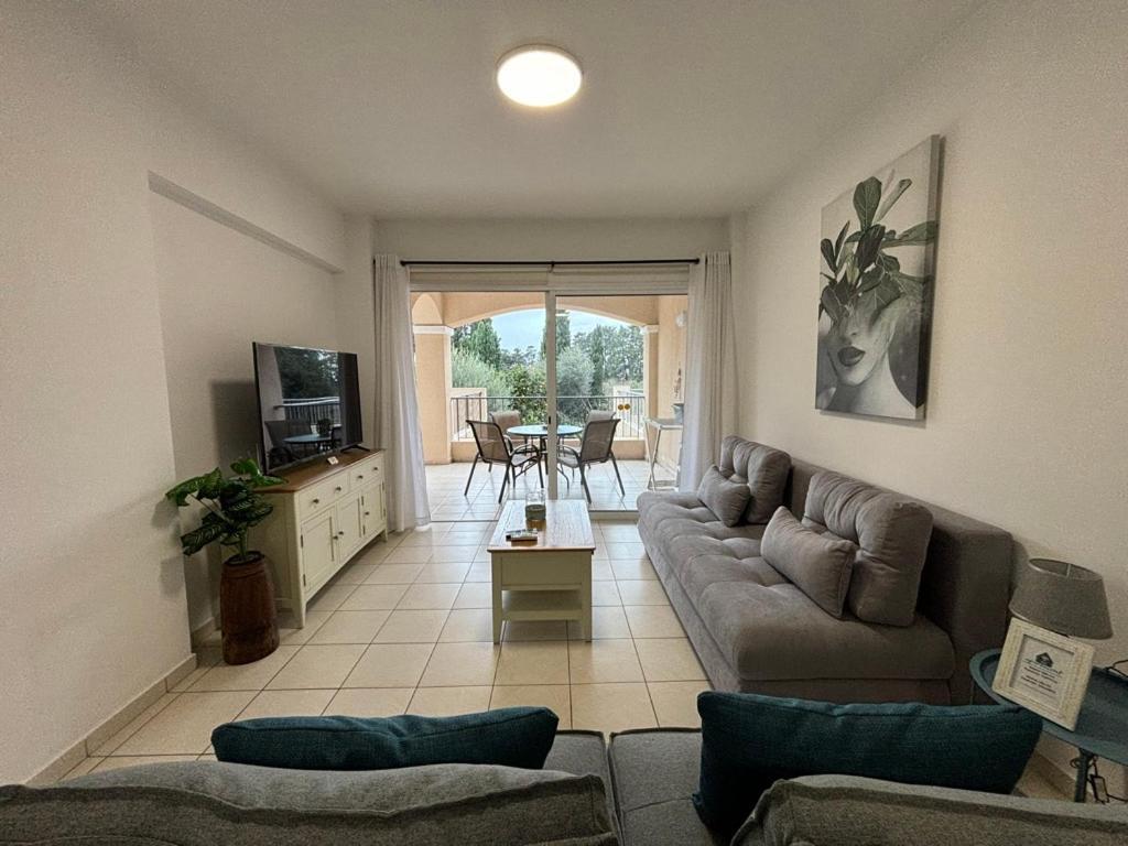Cozy Apartment In Paphos Beautiful Complex Exteriér fotografie